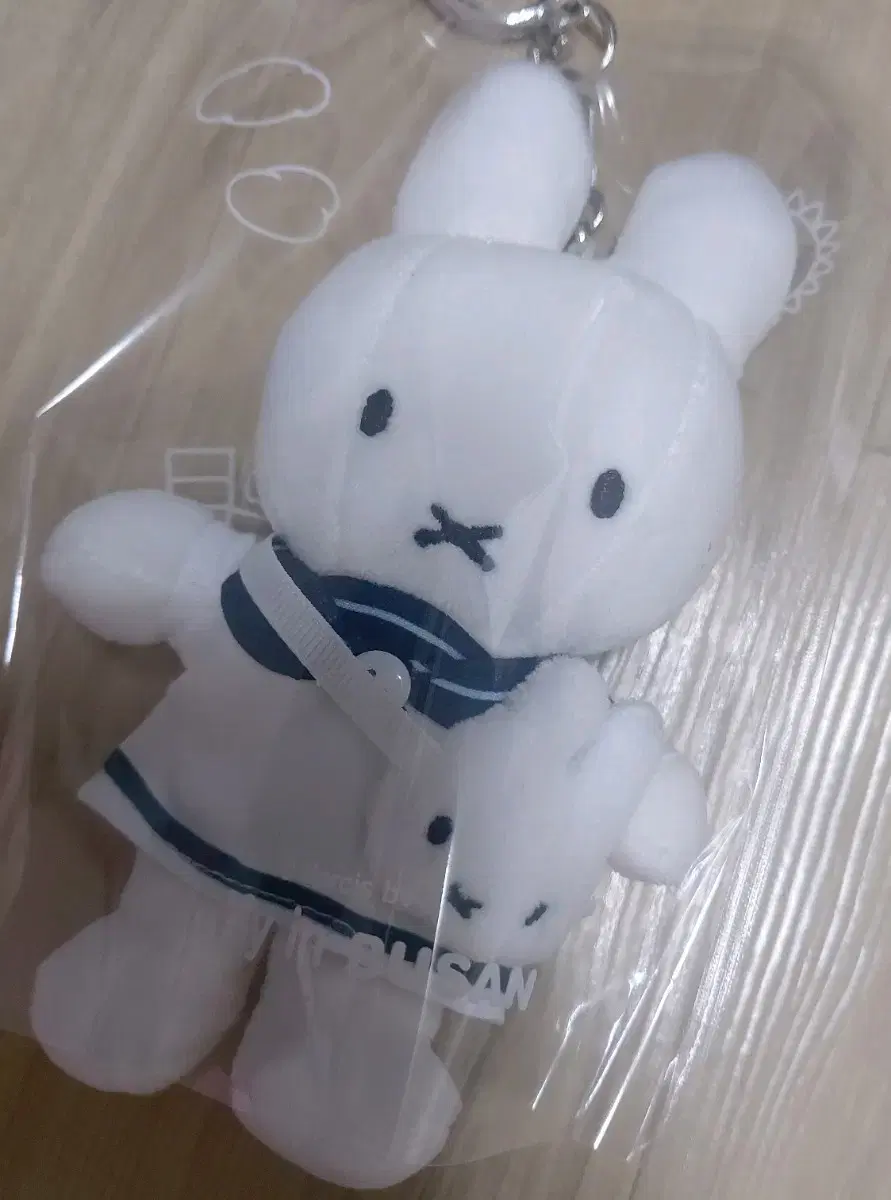 ミッフィーカフェ釜山限定セーラーミッフィーキーリング新製品